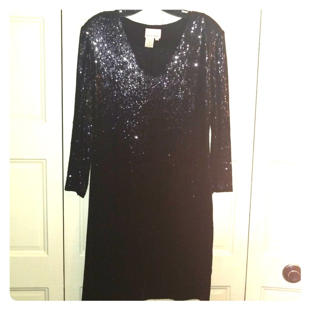 V- neck,black sequins, fitted dress